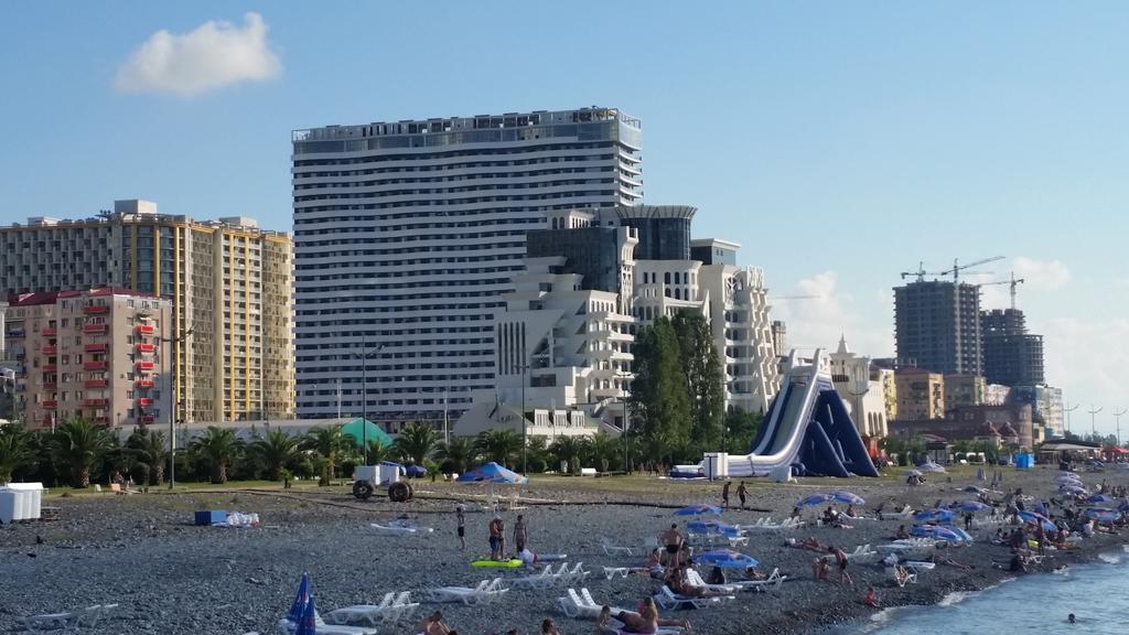 Orbi Dima Apart. Batumi Apartment Luaran gambar